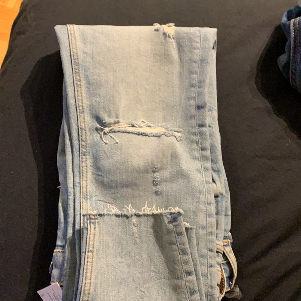New Zara High Rises Ripped Jeans - Picture 3 of 4